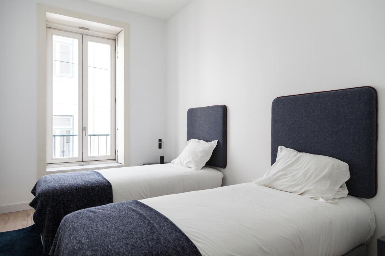 Classy 2Bdr Apartment In Downtown By Lovelystay Lisbona Esterno foto