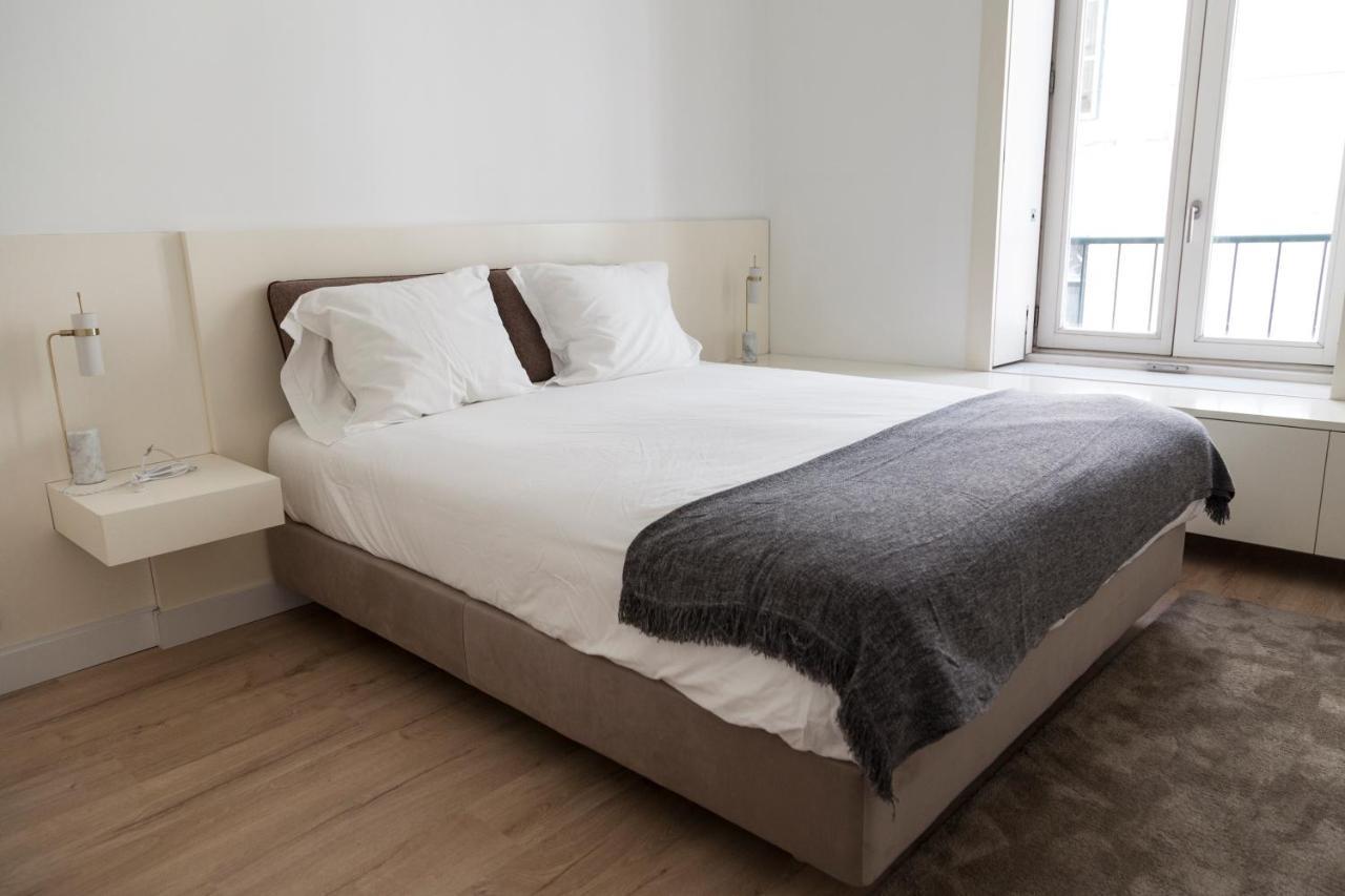 Classy 2Bdr Apartment In Downtown By Lovelystay Lisbona Esterno foto