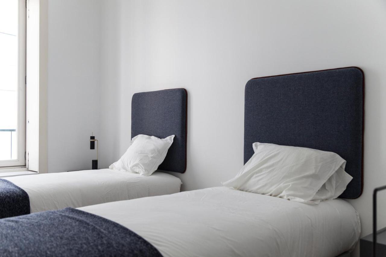 Classy 2Bdr Apartment In Downtown By Lovelystay Lisbona Esterno foto