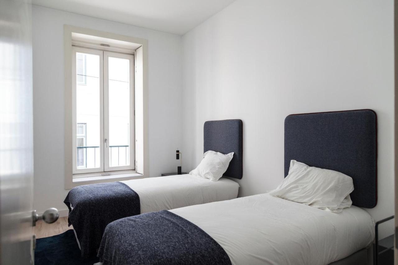 Classy 2Bdr Apartment In Downtown By Lovelystay Lisbona Esterno foto